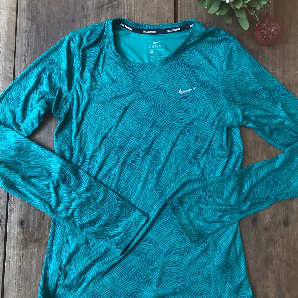 Nike Dri-Fit Insulated Long Sleeve